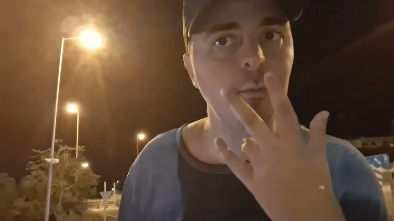 MC MIKE - &Phi;&omicron;ί&beta;&omicron;&sigmaf; AFRO (official music video)