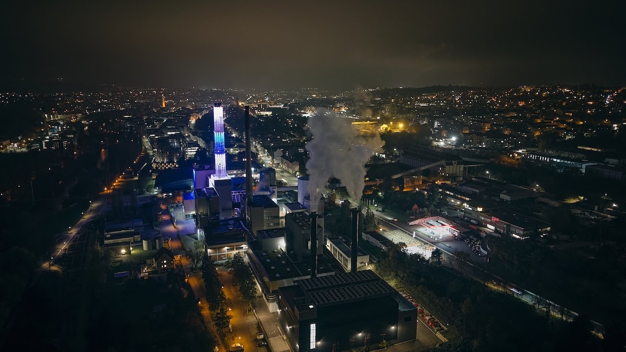 Pforzheim by Night 1: HKW / Buchbusch