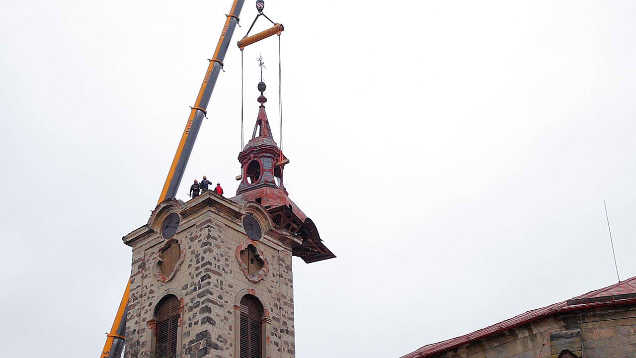 Sejmutí věže kostela sv. Ignáce v Jičíně firmou TES 98