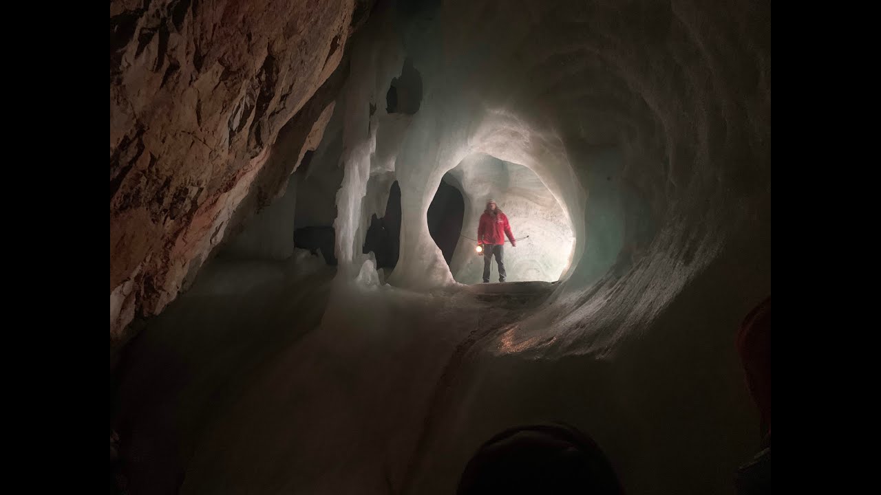 EISRIESENWELT – NAJWIĘKSZA NA ŚWIECIE JASKINIA LODOWA