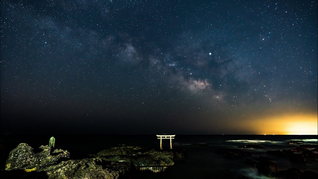 星空タイムラプス 4K ～神磯の鳥居に昇る天の川そして朝陽 2019年3月～ /Japan Time Lapse 4K