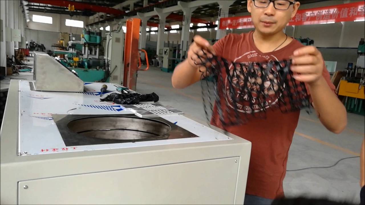 Process of rubber deflashing machine - Barwell Spin Trim Model