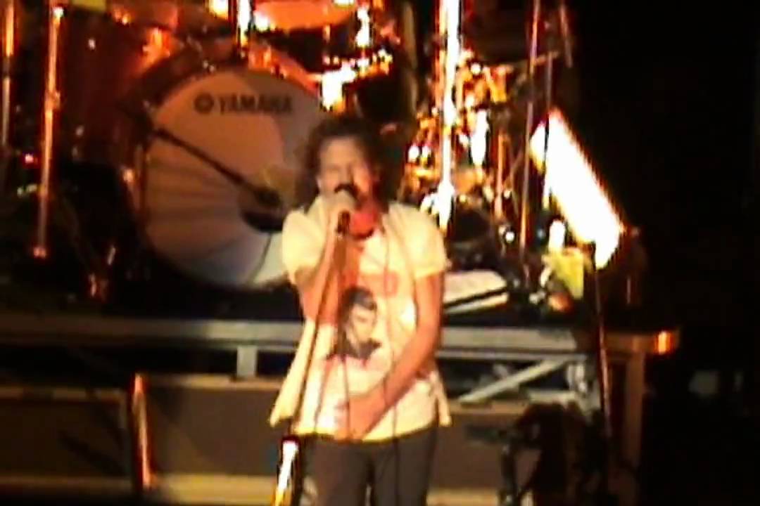 Pearl Jam - Life Wasted (Verona '06) HD