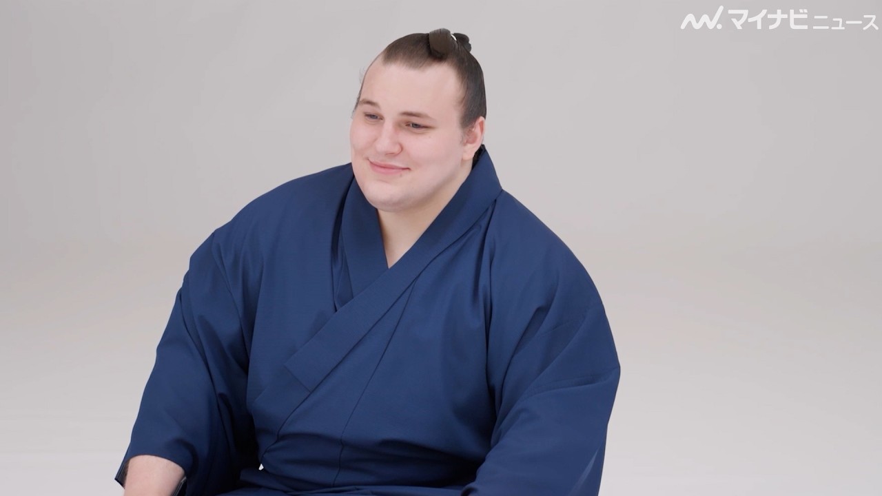 大関・安青錦、CMデビュー！スタッフと談笑しながら撮影　ポカリスエット新CM公開