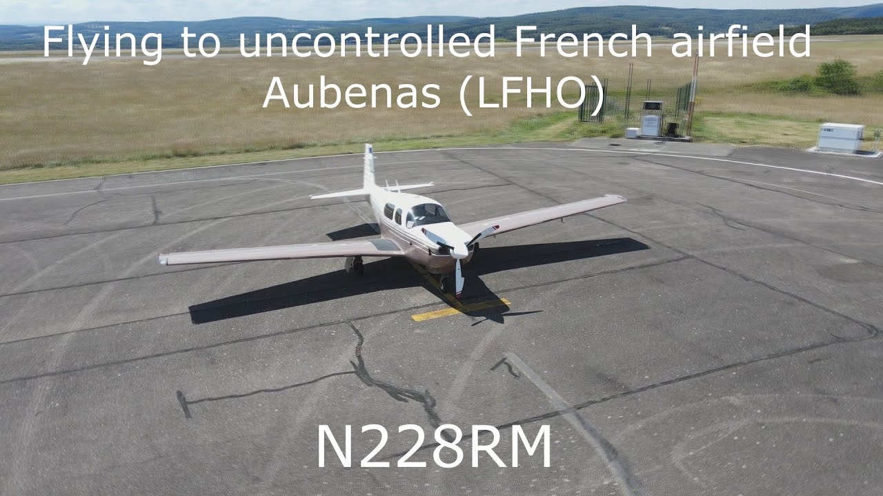 Flying to Aubenas, France - radio communication in French