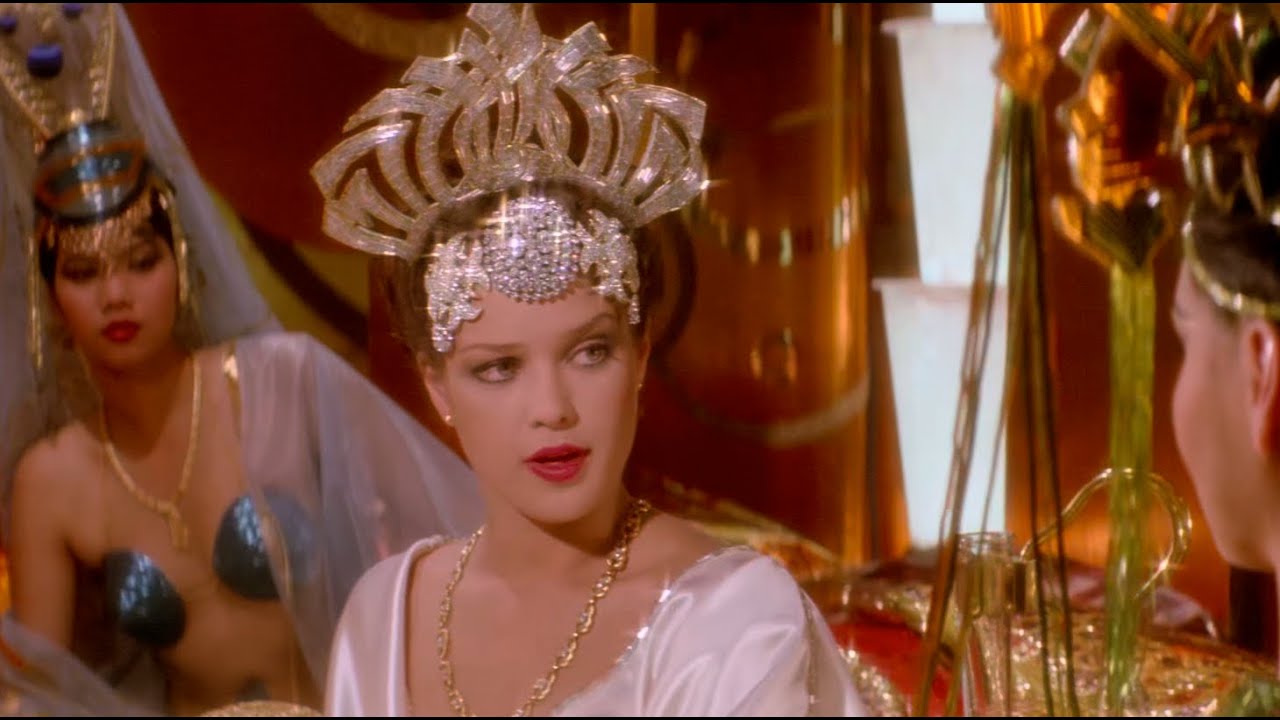 Flash Gordon (1980) - Dale is forced to marry Emperor Ming the Merciless.