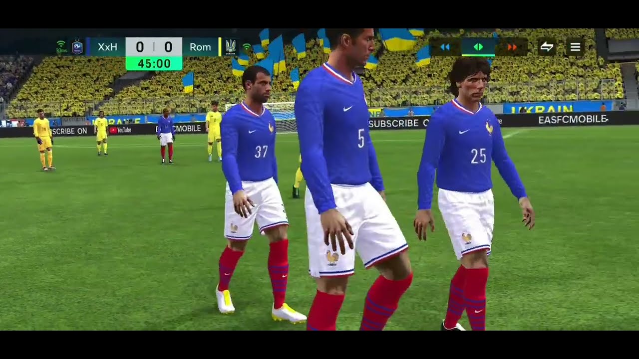 Zinedine Zidane in fc mobile 🇫🇷 playing with his 2x sons Lucas and Theo Zidane. #fcmobile #zidane 