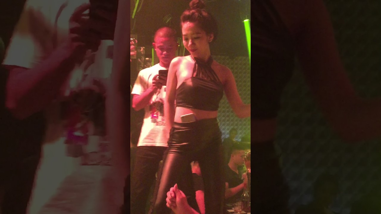 Klub One TV : Cơ Trưởng Hoàng Mai Anh luyện công trên Bar