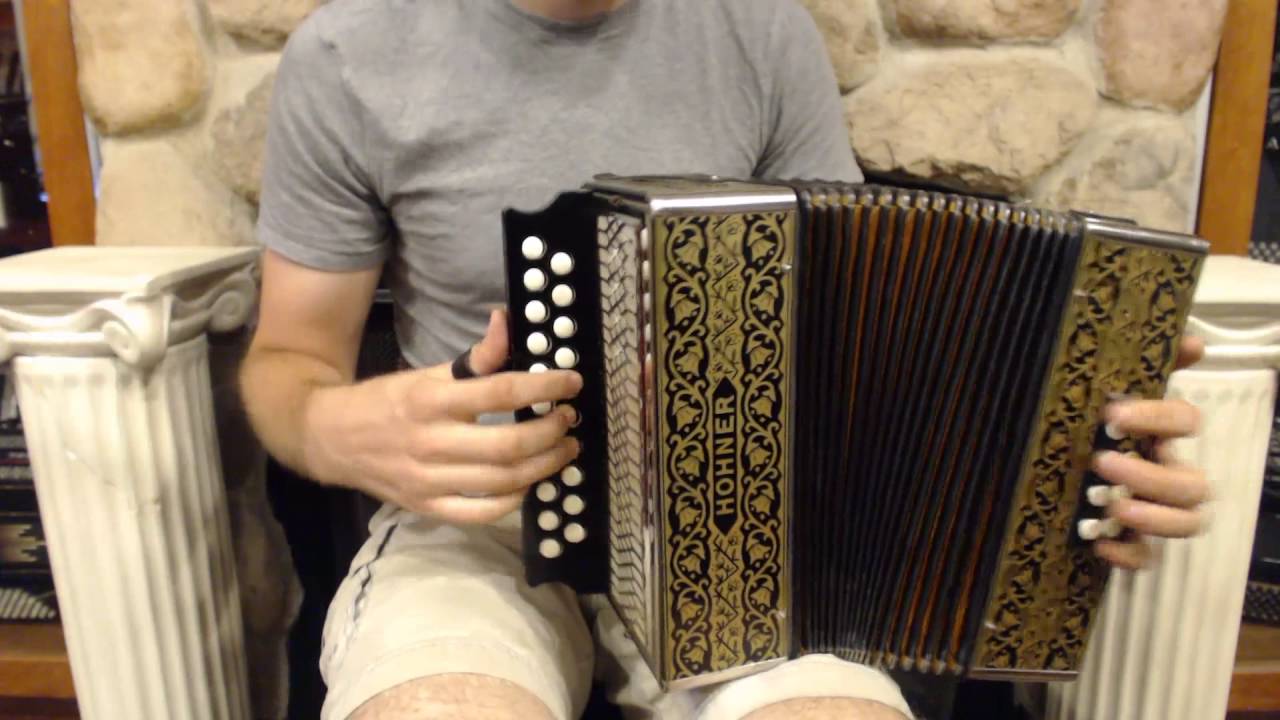 2274 - Black Gold Hohner Poker Work 2815 G-C 21 8 $595