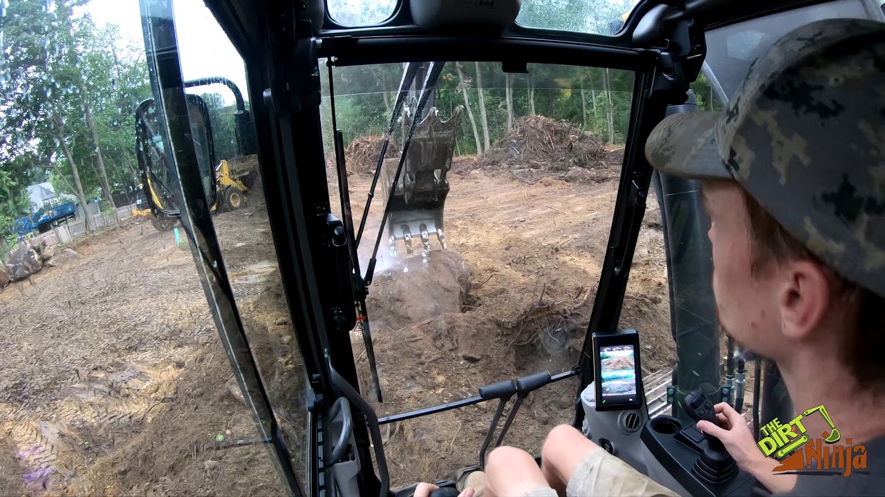 Demoing A Volvo EC160E