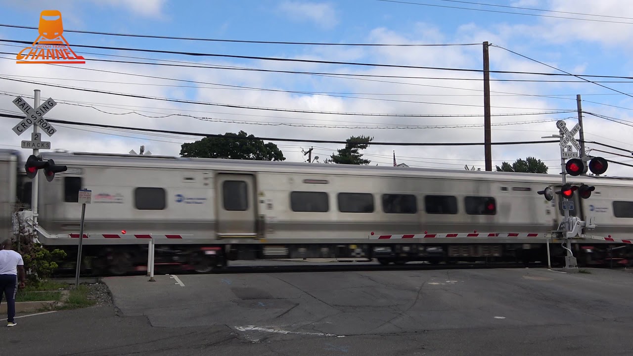 AMERICA RAILWAY CROSSING - New Hyde Park Rd - Covert Ave - New York