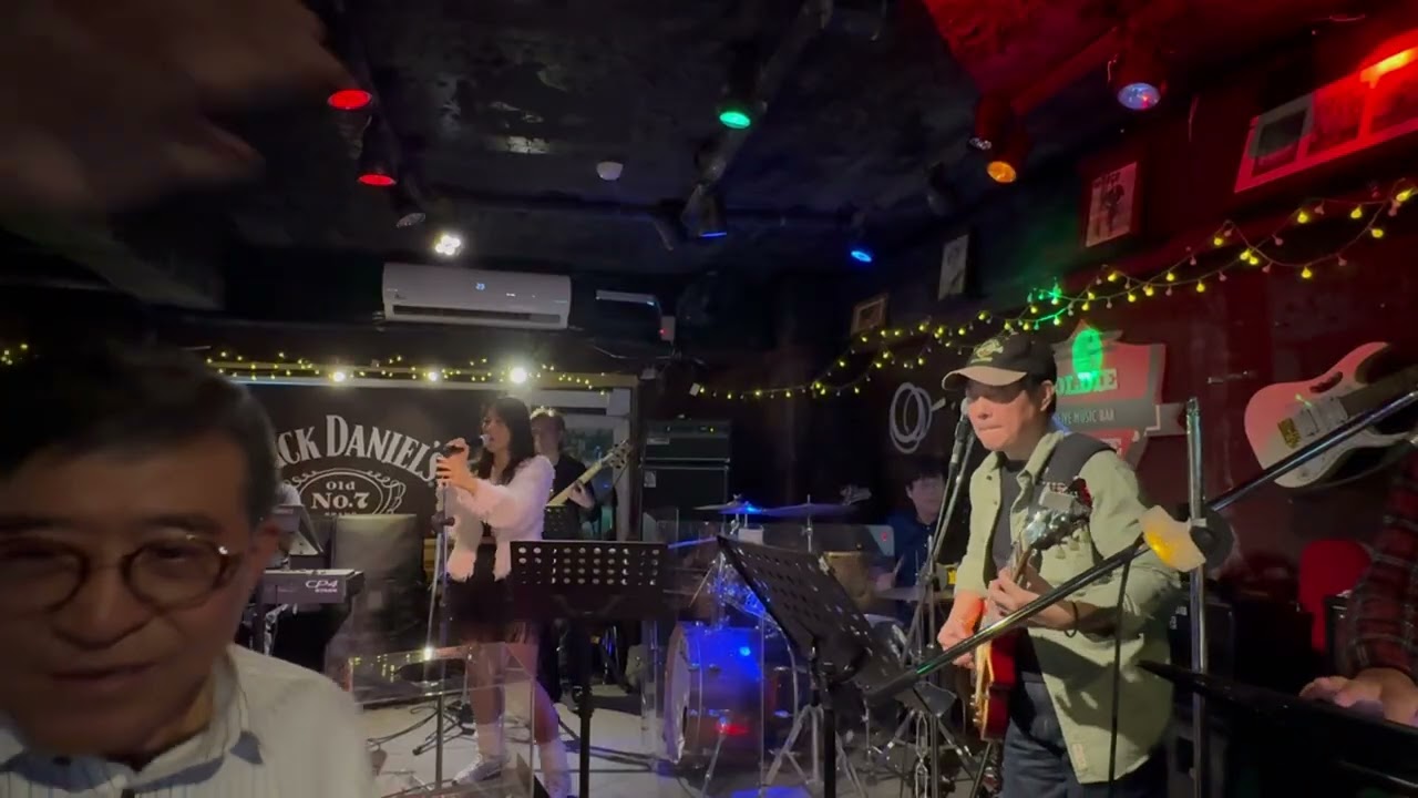 Proud Mary cover by Rachel @ESGlivebandmusic