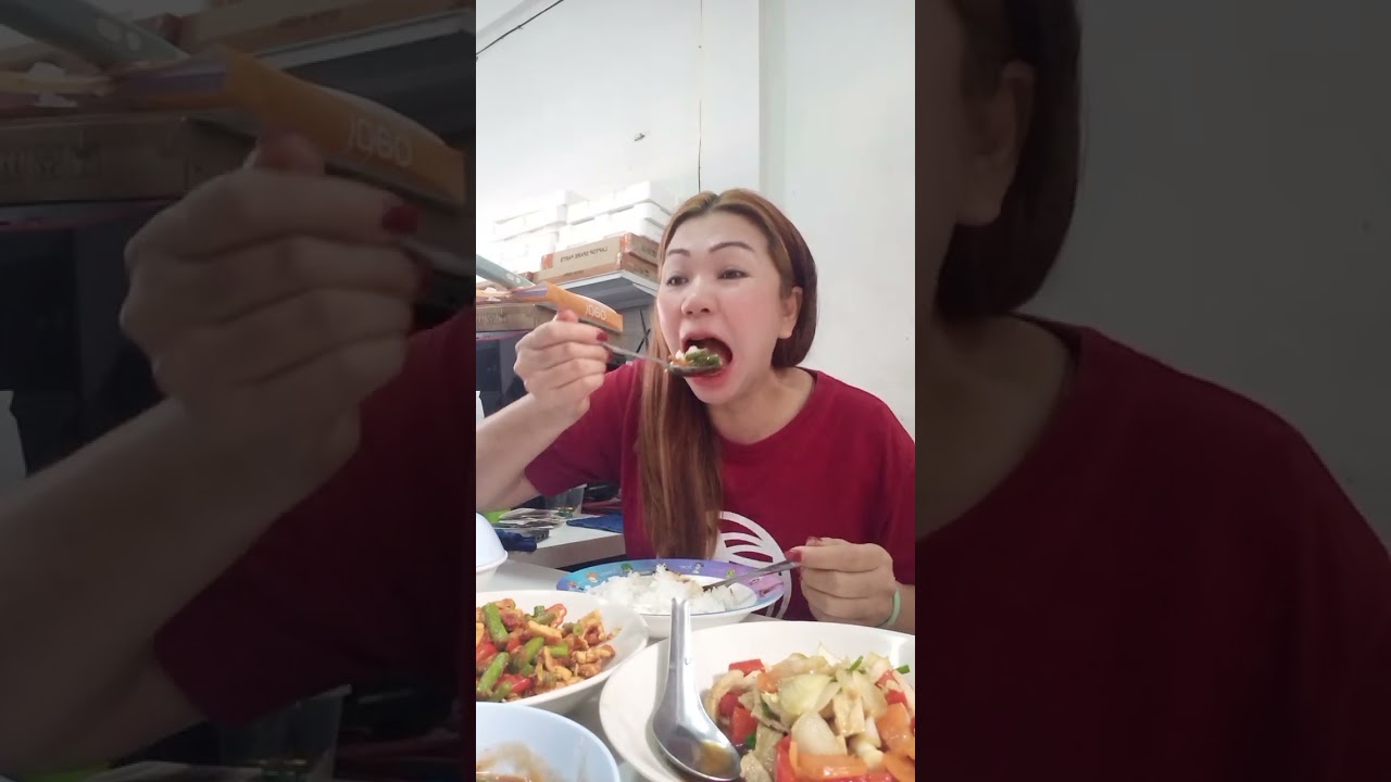 สวัสดีค่ะ มากินข้าวนำกันเด้อค่ะ #food #eating 