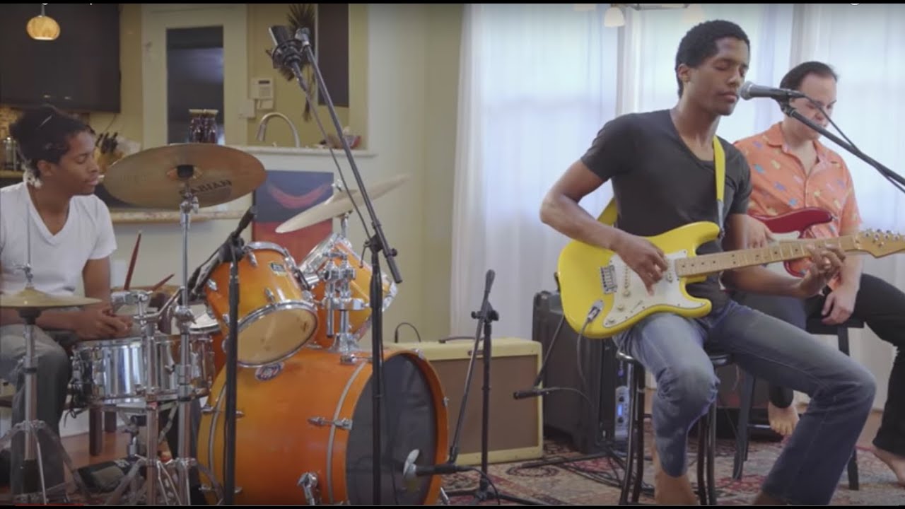 Ron Artis II and The Truth - The Pit (HiSessions.com Acoustic Live!)