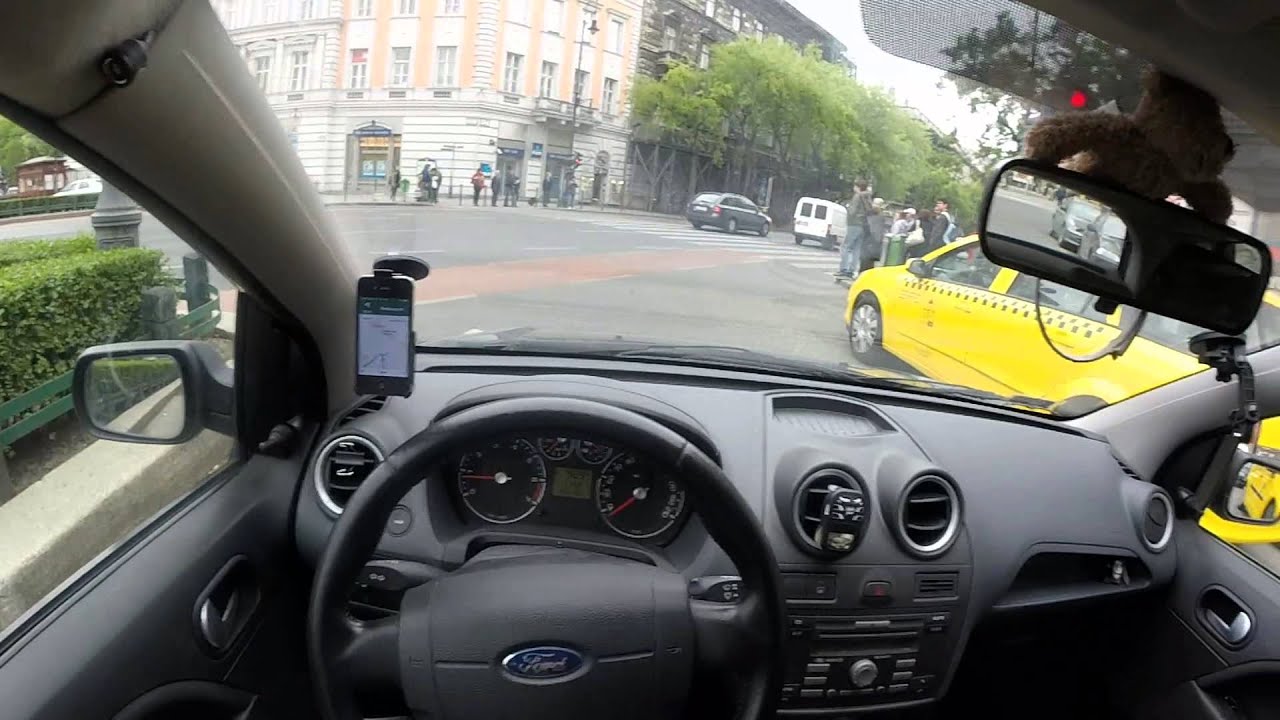 Egy nap Istivel - Vezetős Vlog hibrid