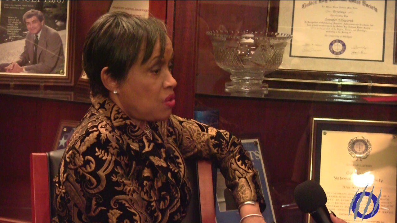 Judge Hatchett Talks Trump, Harvey, and Dating Rules