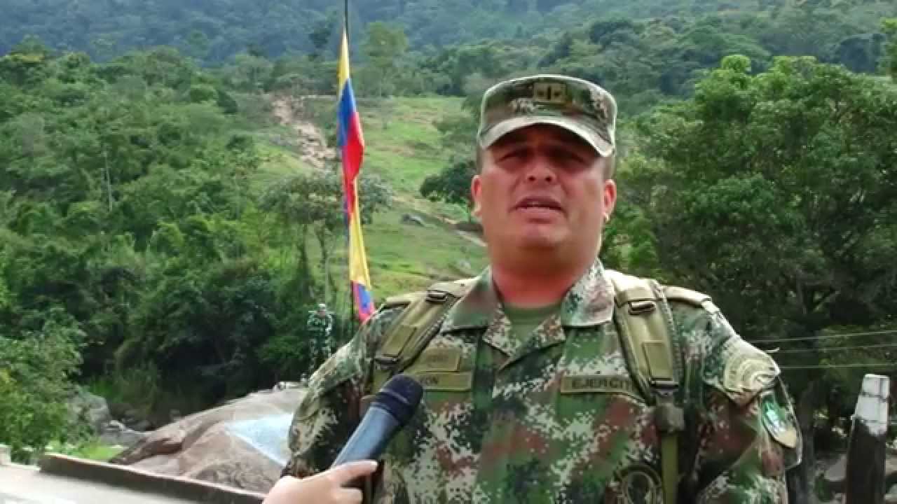 HÉROES EN ACCIÓN BITER N°30
