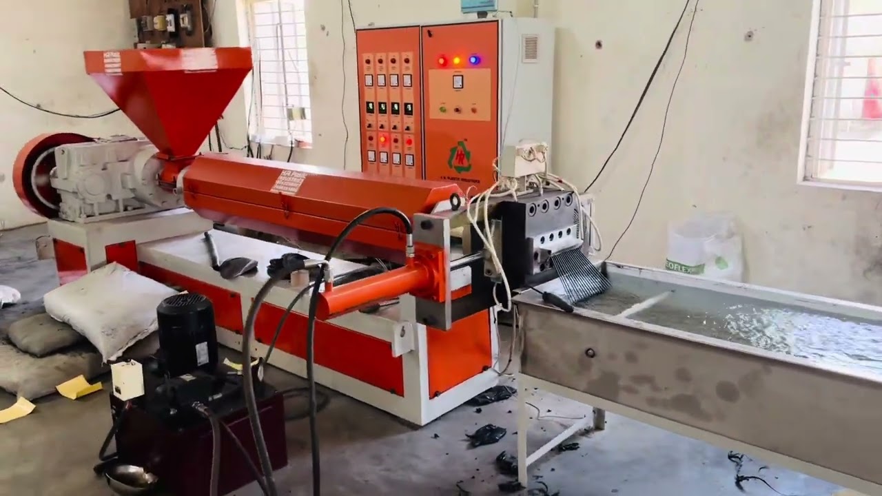 HD DANA MACHINE SETUP BY H R PLASTIC INDUSTRIES IN UNJHA GUJARAT