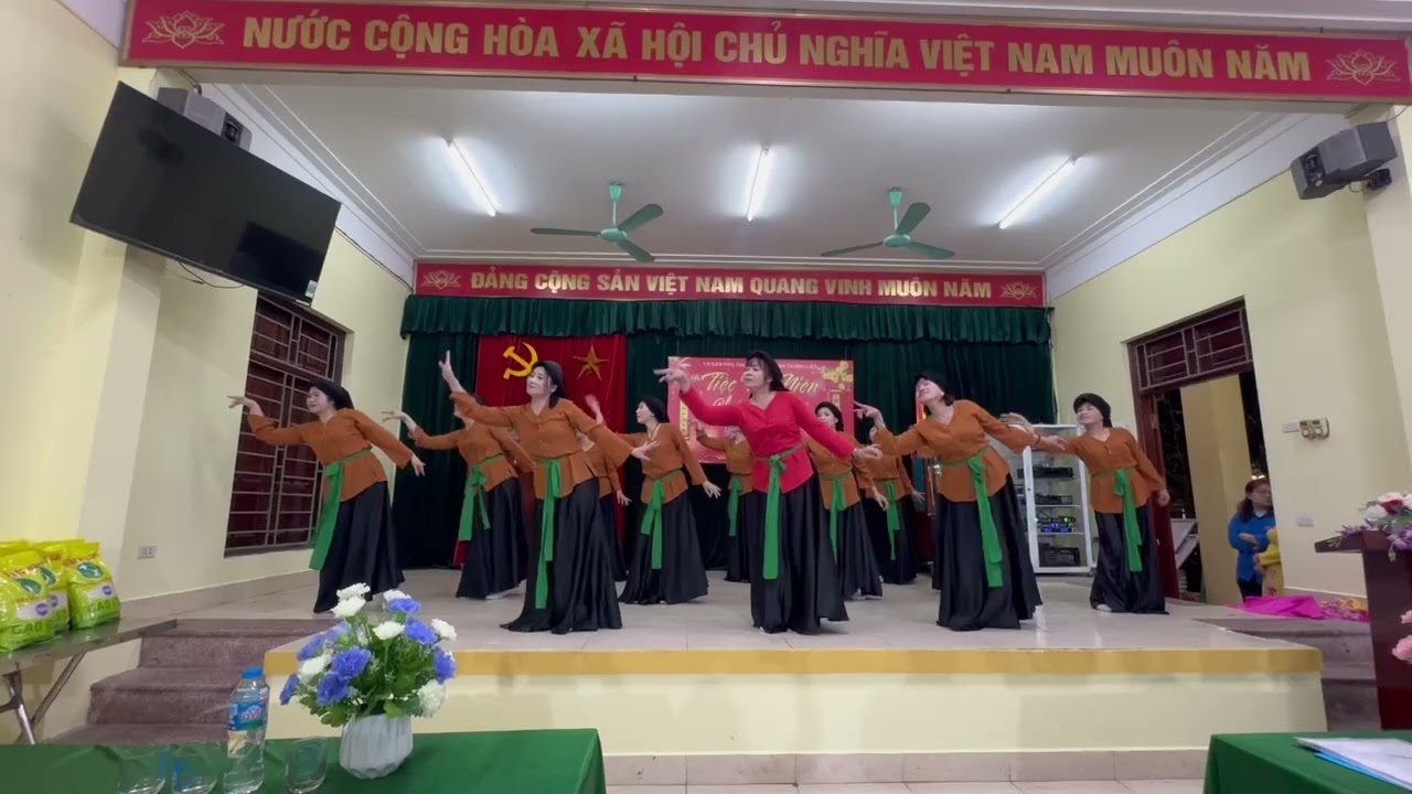 ngày 10 tháng 2, 2026