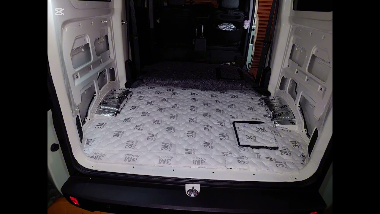 Jspace 廂型車露營車改造，全車貼制震墊隔音棉