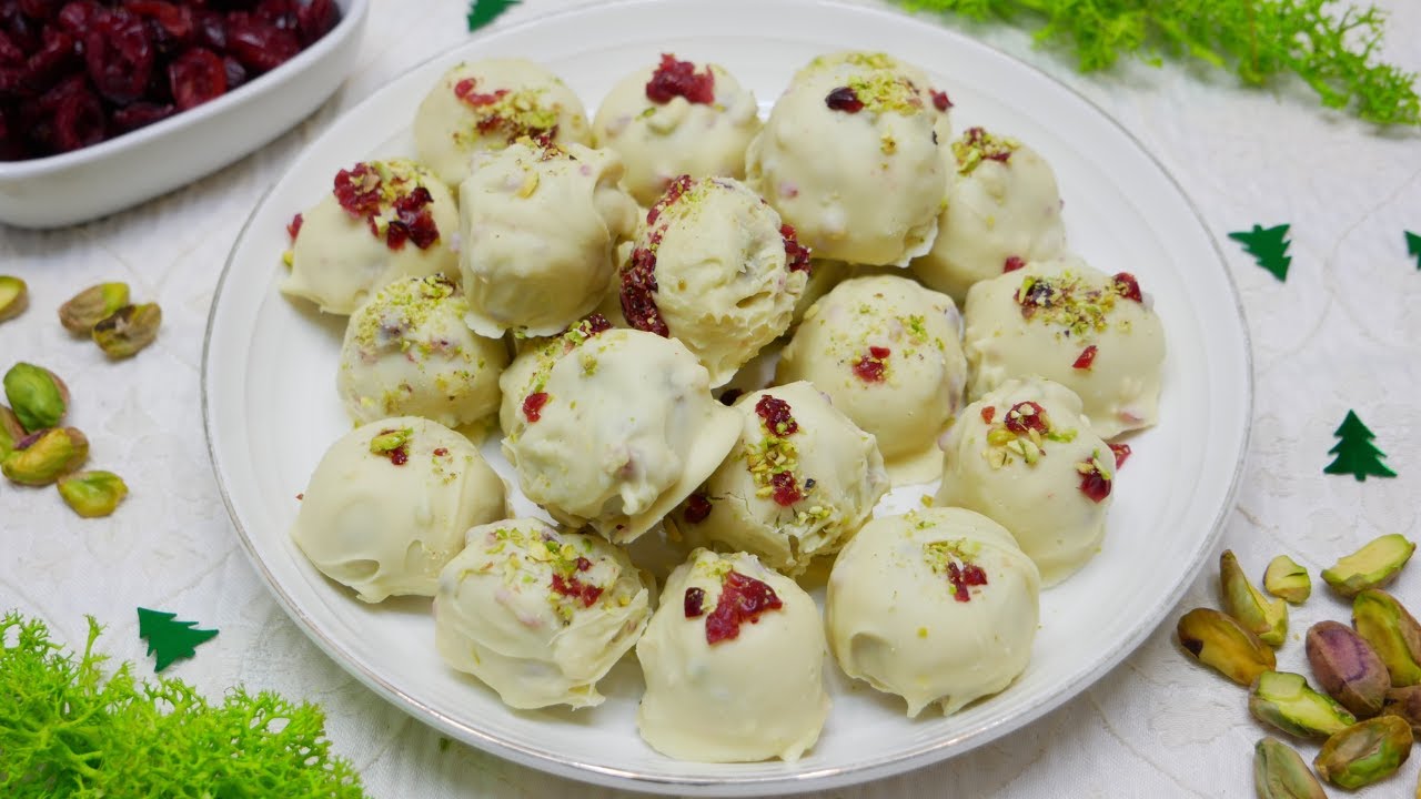 TRUFAS de CHOCOLATE BLANCO, PISTACHO y ARÁNDANOS:  ¡Un bocado Irresistible!