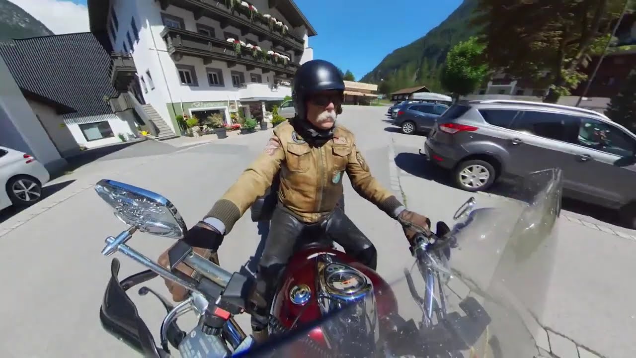 Reutte, Fernpass, Timmelsjoch, Meran mit der Kawa VN 900