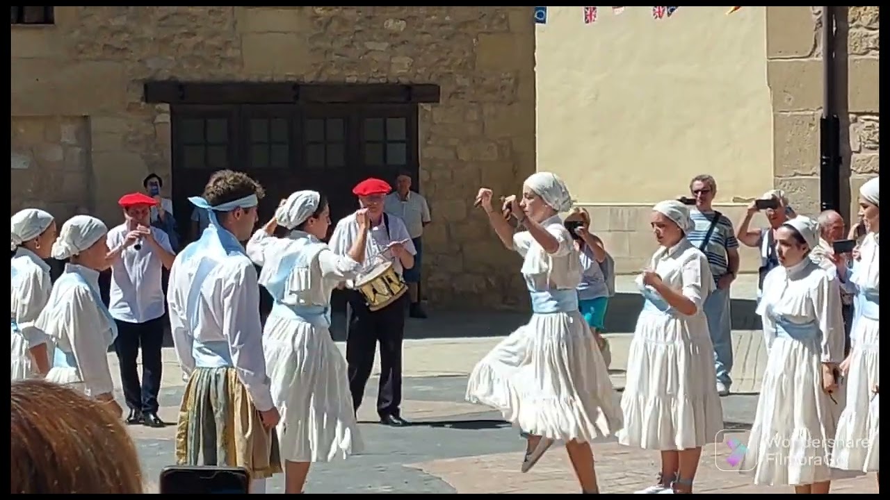 Día de NTRA. SRA. LA VIRGEN DE BERCIJANA.Danza de la cadena.Yecora(Alava).20-8-2022.