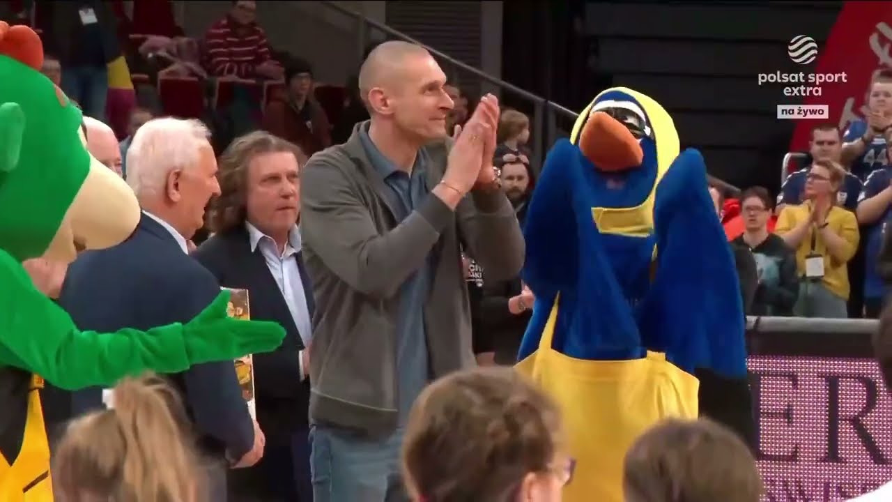 Filip Dylewicz uhonorowany w Sopocie! #EnergaBasketLiga #PLKPL