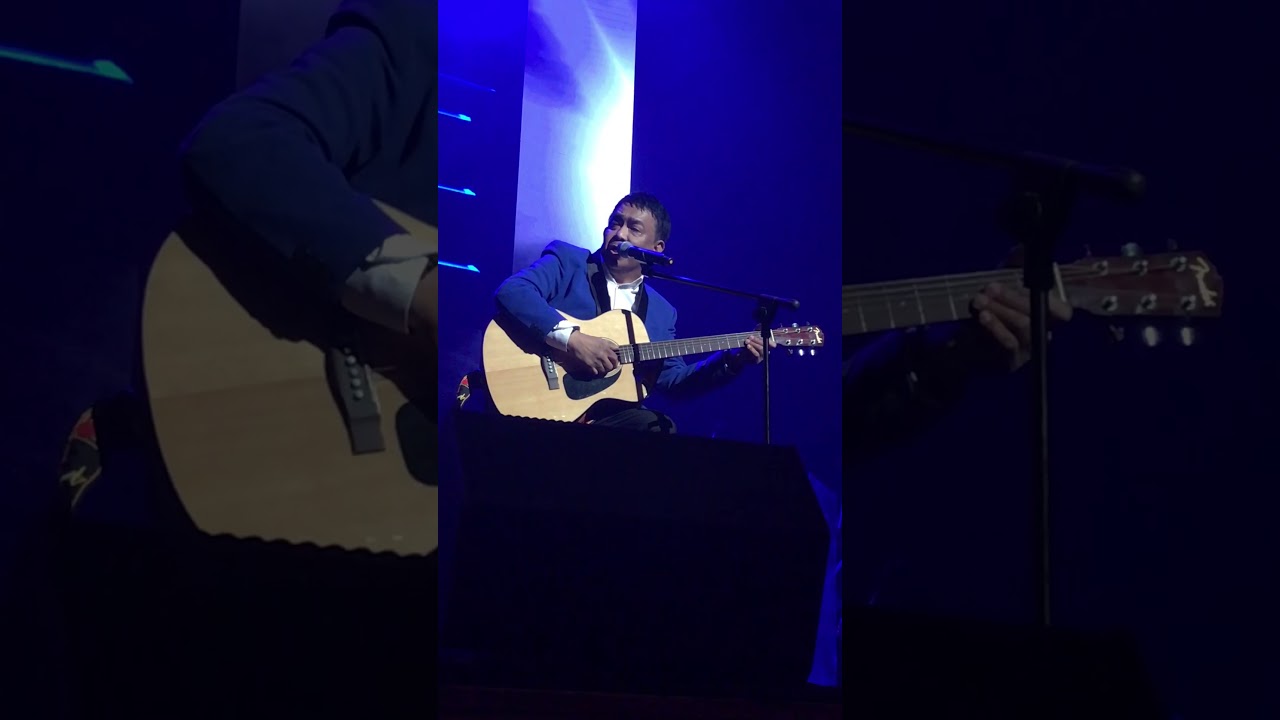 Rico J Puno &ldquo;Sunshine on My Shoulder&rdquo;