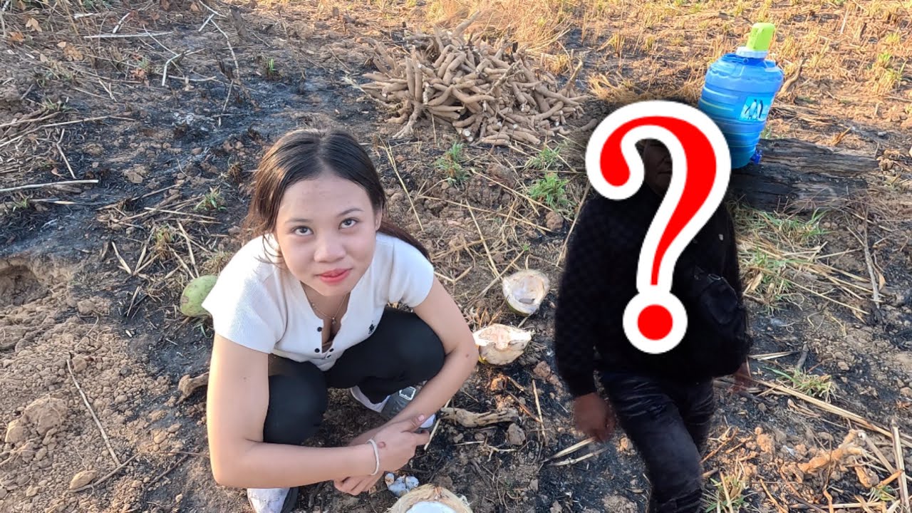 น้องคอนสาวลาว ขุดมันต้นอยู่ดีๆ กะมีบ่าวไทยมาหาถึงสวนมัน!!