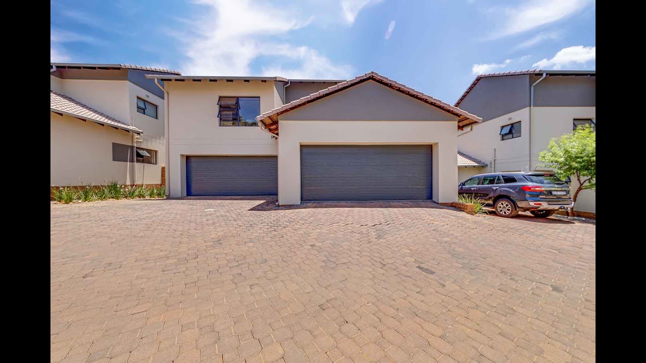 4 Bedroom Townhouse for Sale in Amorosa for 3 500 000