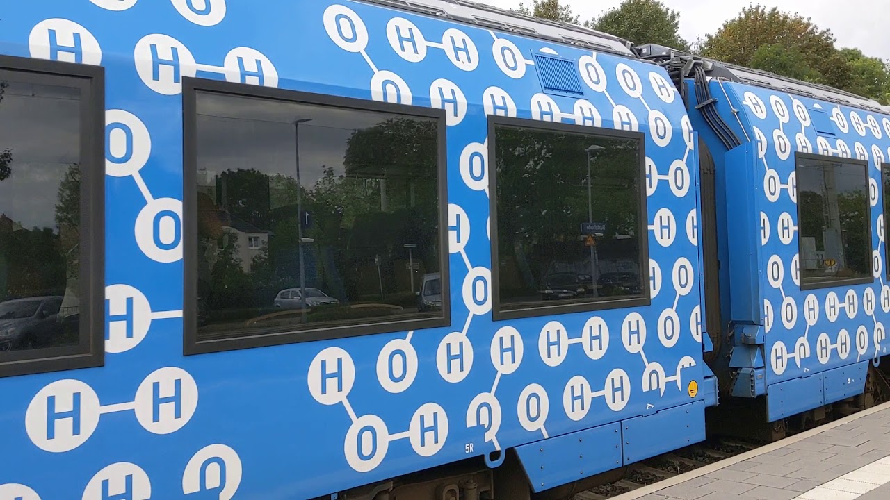 Arrival of the Coradia iLINT hydrogen Fuel cell train at the Buxtehude Germany station on 8/10/19