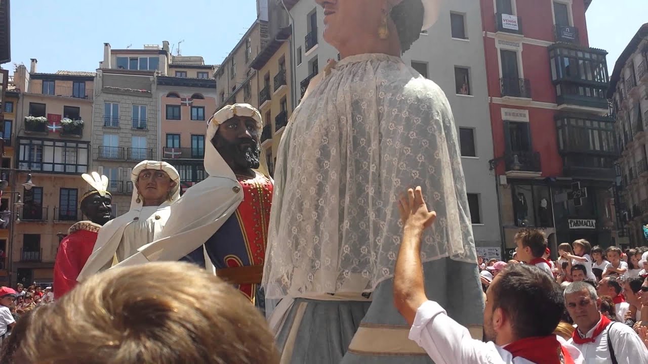 Gigantes de Pamplona - Despedida San Fermín 2015 (parte III)