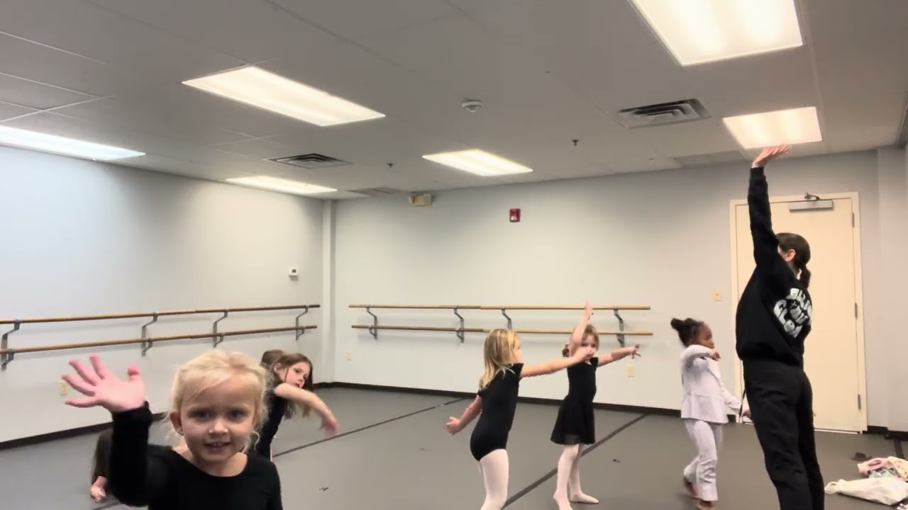 Ballet and Creative Movement Mondays 11-11:45