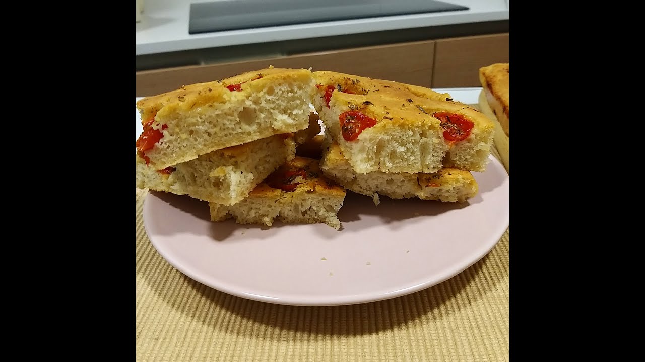 Focaccia de tomates Cherry con Thermomix® -  Cookidoo®