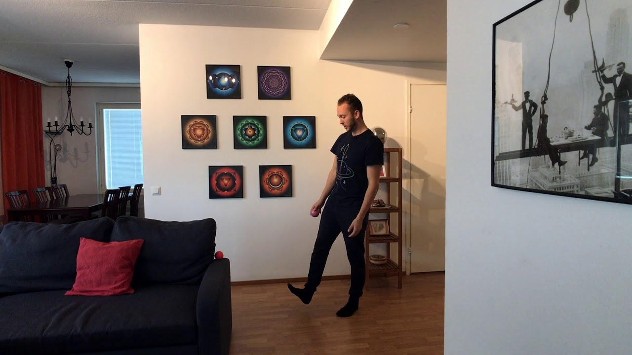 Catching Ball On Foot -Tutorial