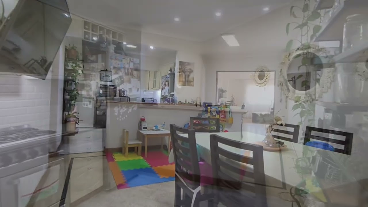 Casa en PH al frente de 3 ambientes con cochera