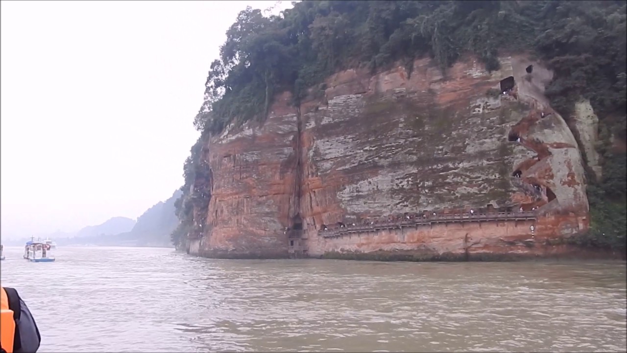 LESHAN Giant Great BUDDHA @ Mount Emei Scenic Area , an UNESCO World Heritage Site !