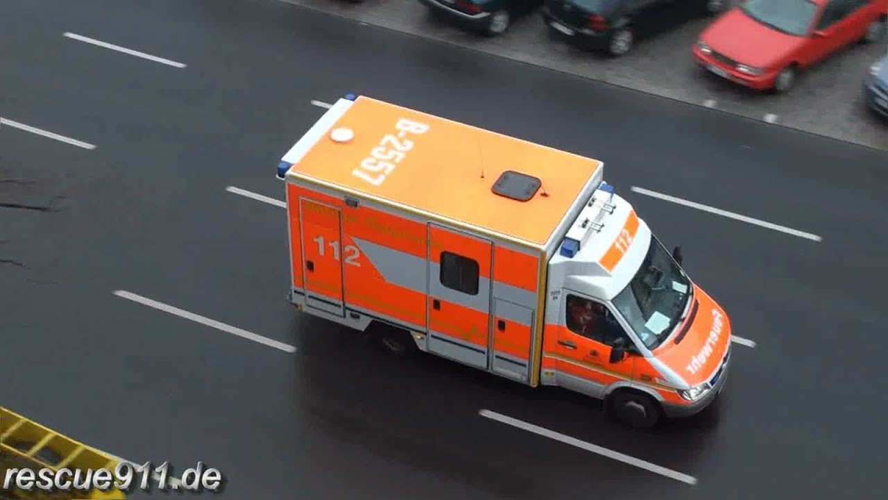 Rettungsdienst Berlin FW Suarez (Zusammenschnitt)