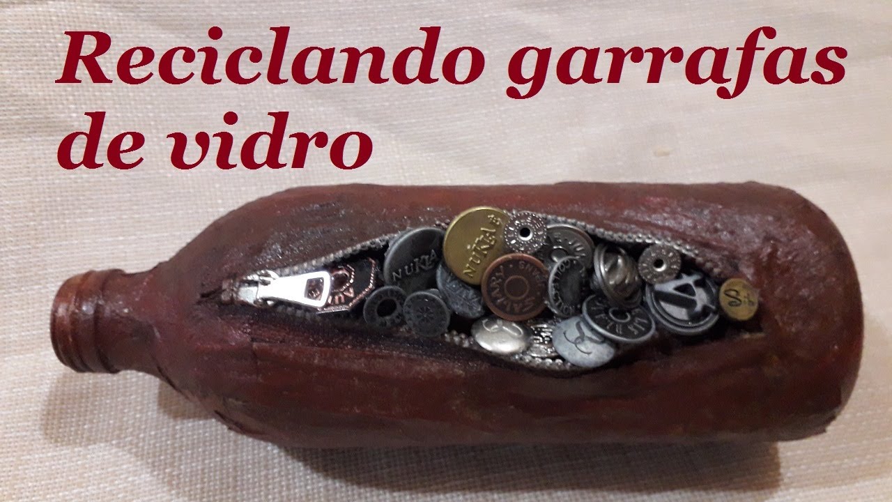 GARRAFA DECORADA COM BOTÕES - RECICLANDO GARRAFAS DE VIDRO @luci buzo