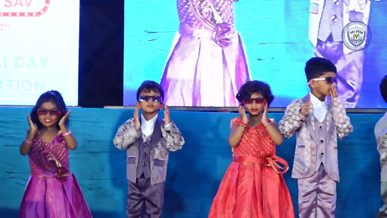 Tiny Stars with Kala Chashma 😎 | Nursery Kids Dance | Sri Veda Public School | KALOTSAV 2026