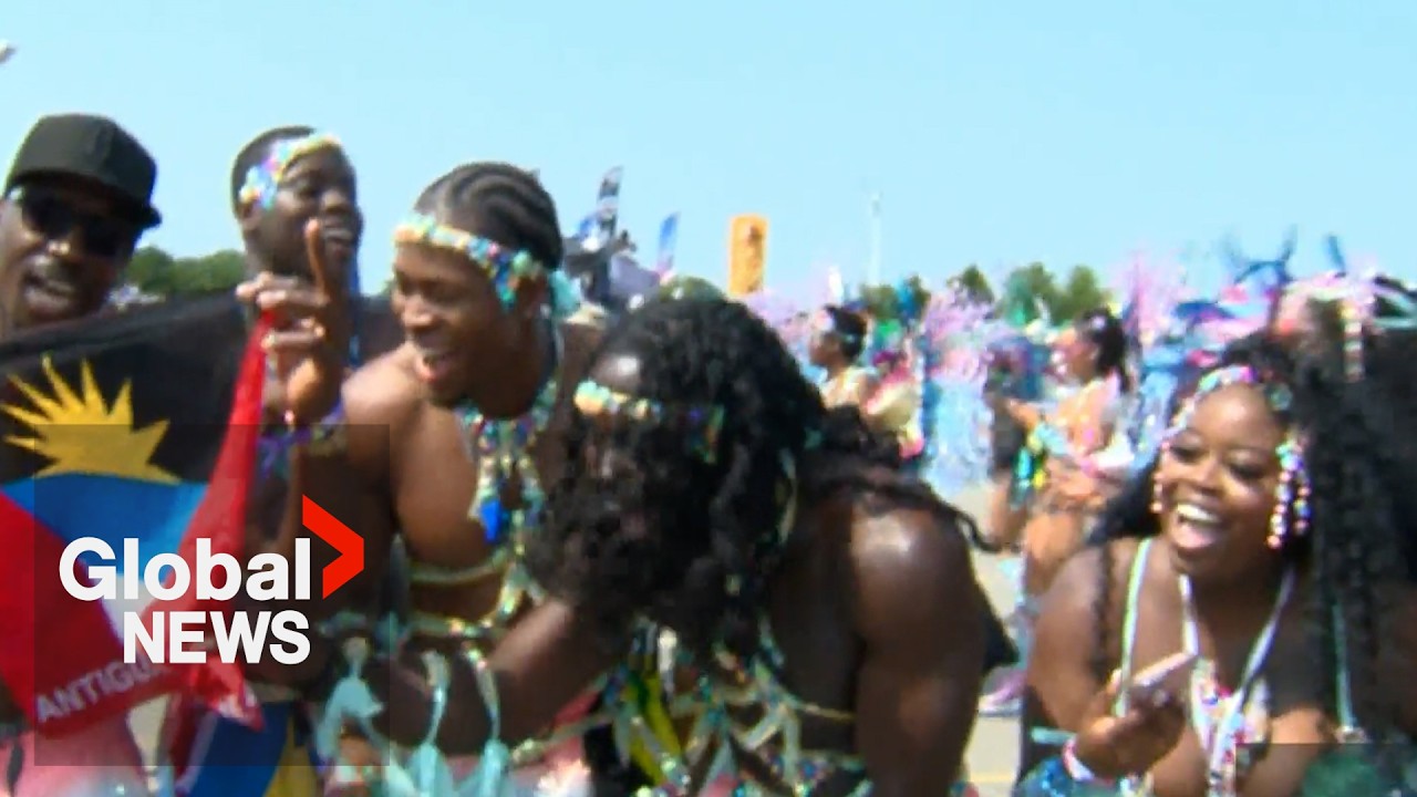 Grand parade kicks off at Toronto's annual Caribbean Carnival