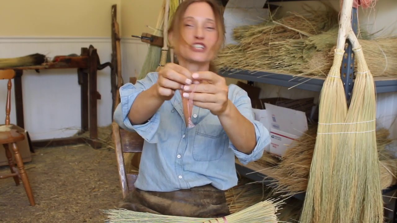 Hawks Tail Handbroom
