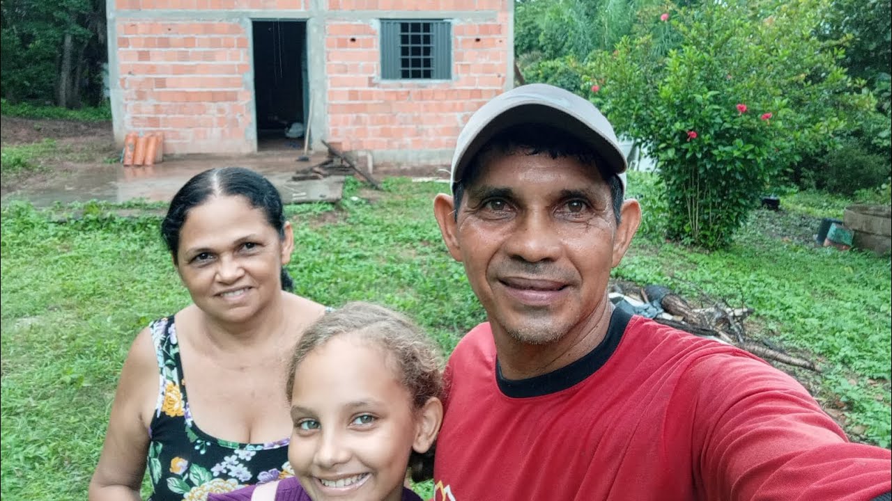 Mais um dia de trabalho na chácara.