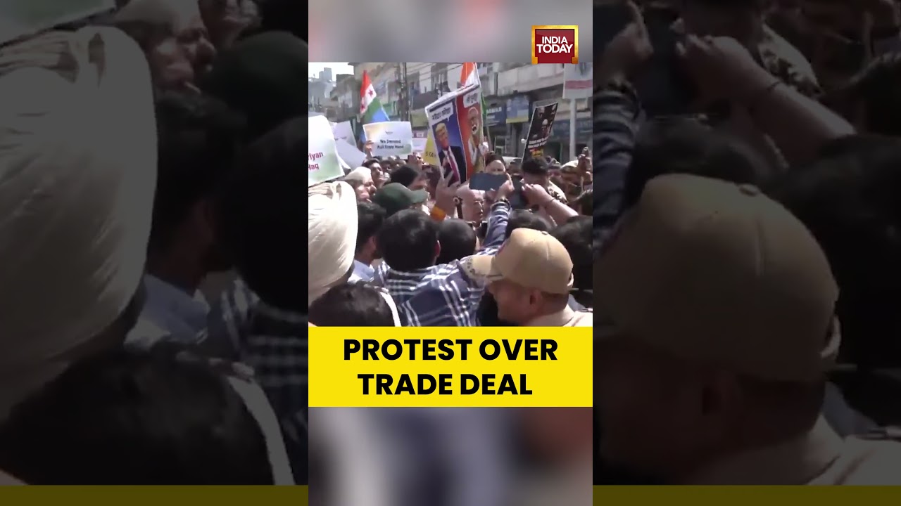 Jammu: Congress Stages A Protest Against The NDA Govt Regarding The India-US Trade Deal #protest