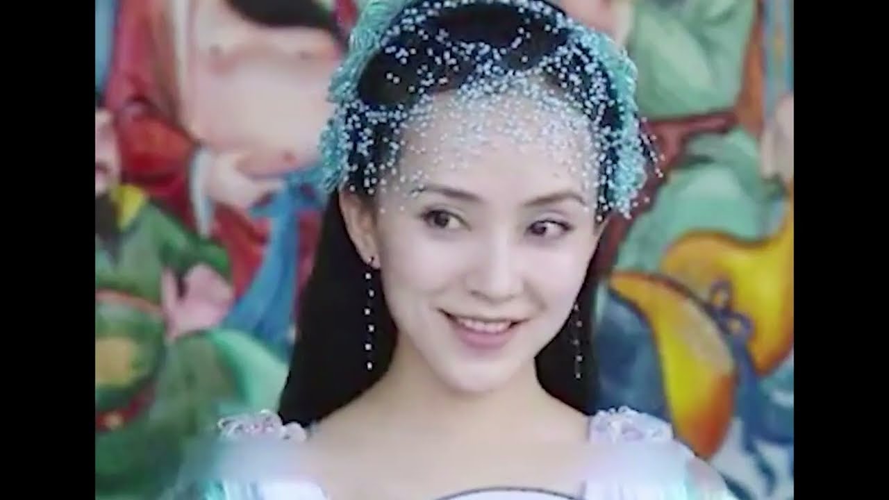 一口气看完《玲珑女》根据高锋同名小说改编，该剧讲述的是发生在20世纪二三十年代中国江南水乡某小镇挑选&ldquo;扇面美人&rdquo;的凄婉动人的故事。