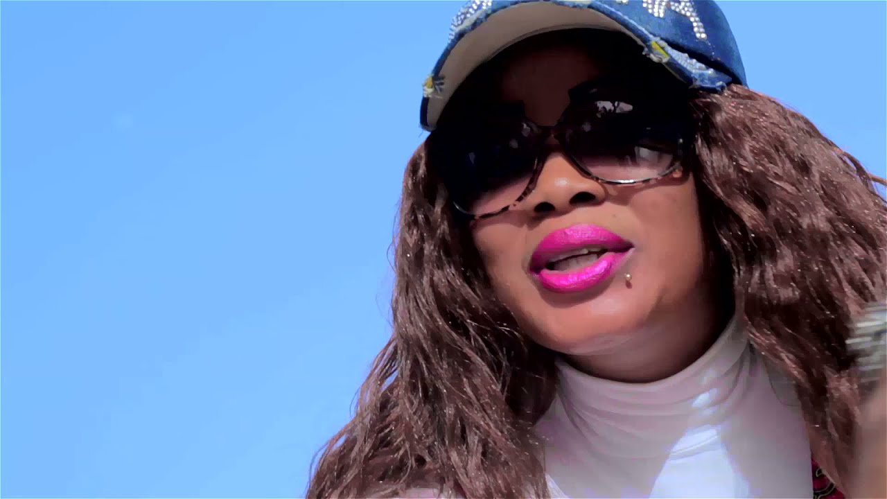 ADJA  Divine - Mam Youra Adja Divine clip Officiel