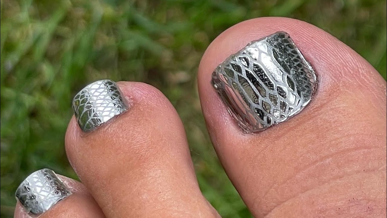 Chrome Snake Skin Polygel Dual Form FAKE FAKE FAKE Toenails What a DISASTER !