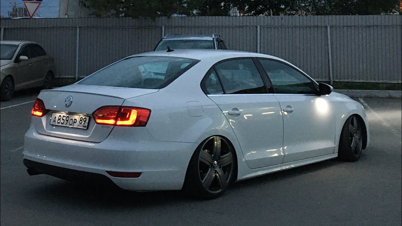 Установка подсветки зеркал Volkswagen Jetta