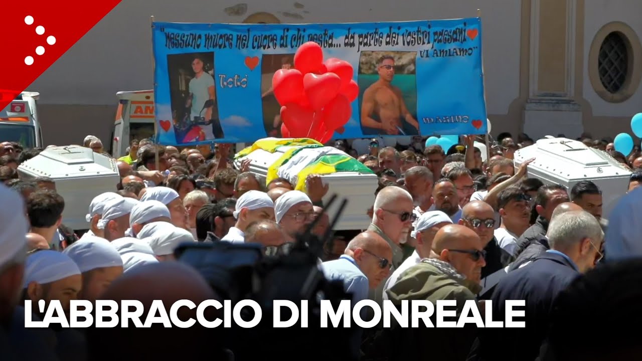 I funerali dei giovani uccisi a Monreale, migliaia in piazza. L'appello: 